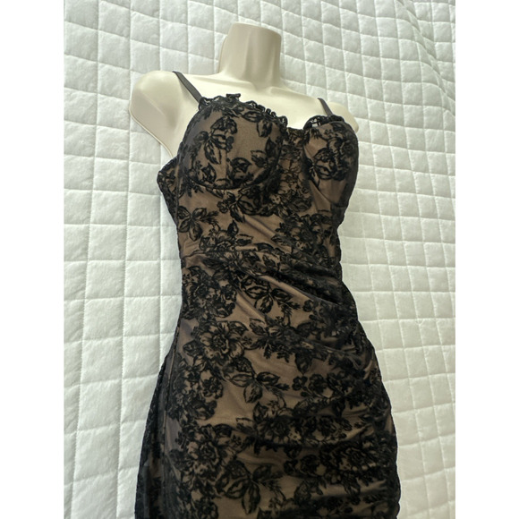 INVITEE Dress Womens Medium Black Lace Bodycon Sheath Sexy Cocktail Coquette - Picture 6 of 14